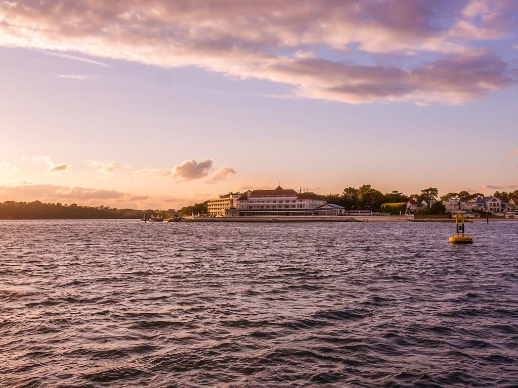 Haven Hotel Пул Экстерьер фото