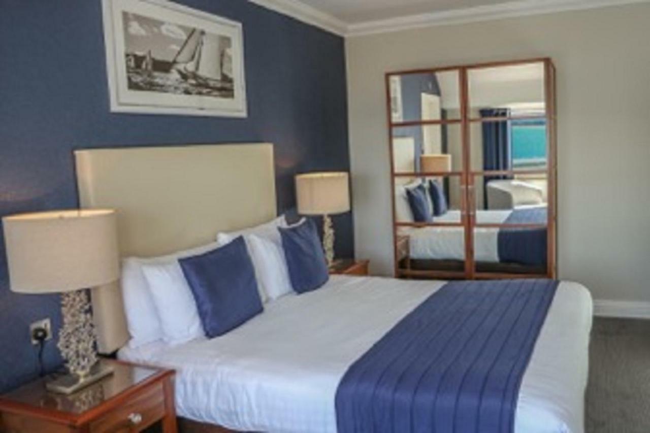 Haven Hotel Пул Экстерьер фото